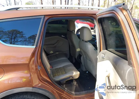 2017 Ford Escape Titanium z USA, uszkodzony, nr VIN 1FMCU9JD1HUA56973